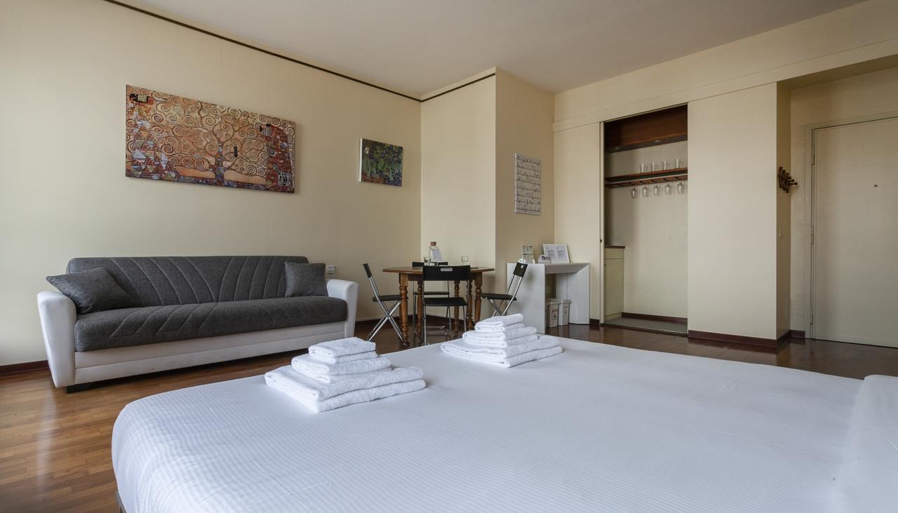 Italianway-Santo Stefano 5 Apartment Milan Exterior photo